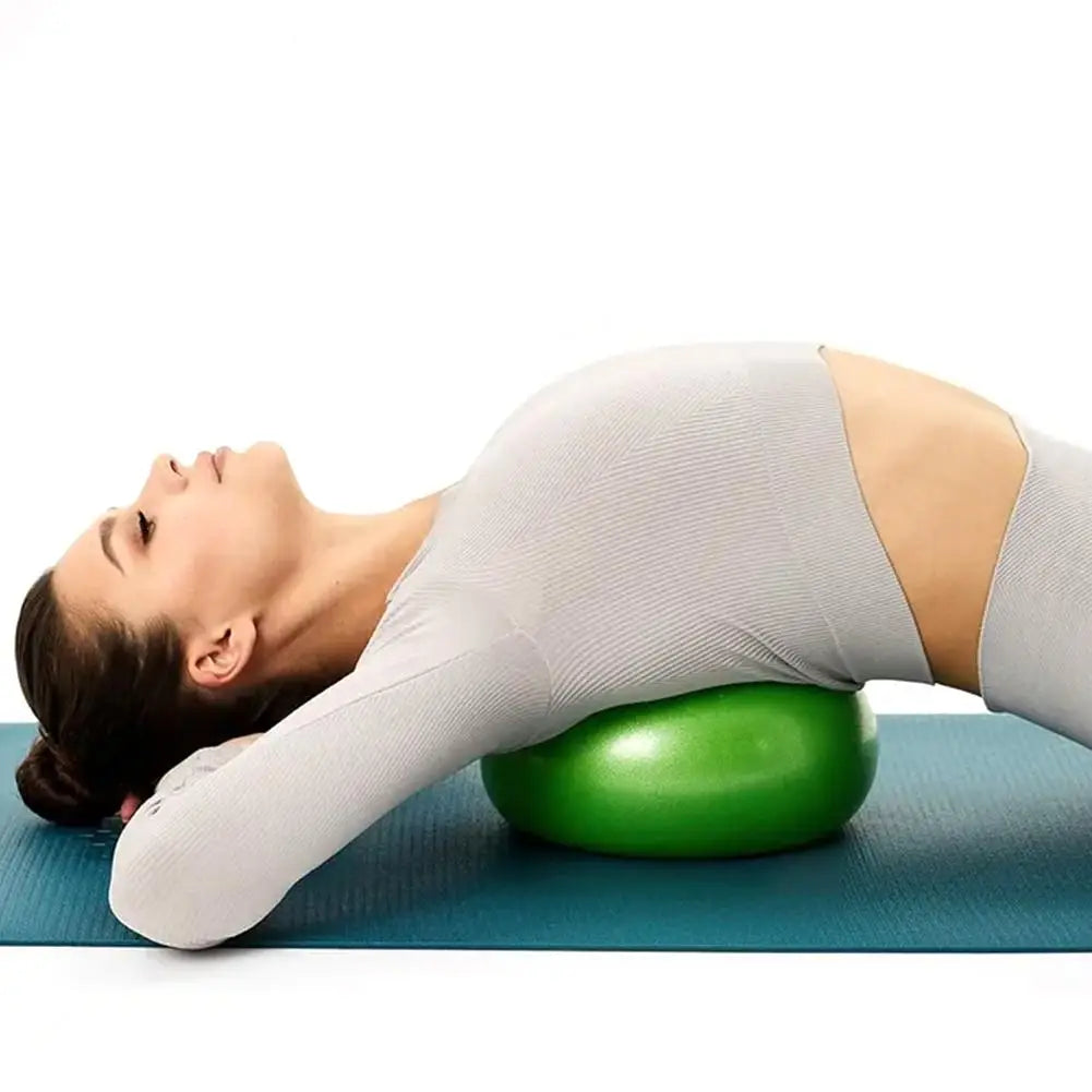 25cm Yoga Ball Exercise Gymnastic Fitness Pilates Ball Balance Exercise Gym Fitness Yoga Core Ball Indoor Training Equipment