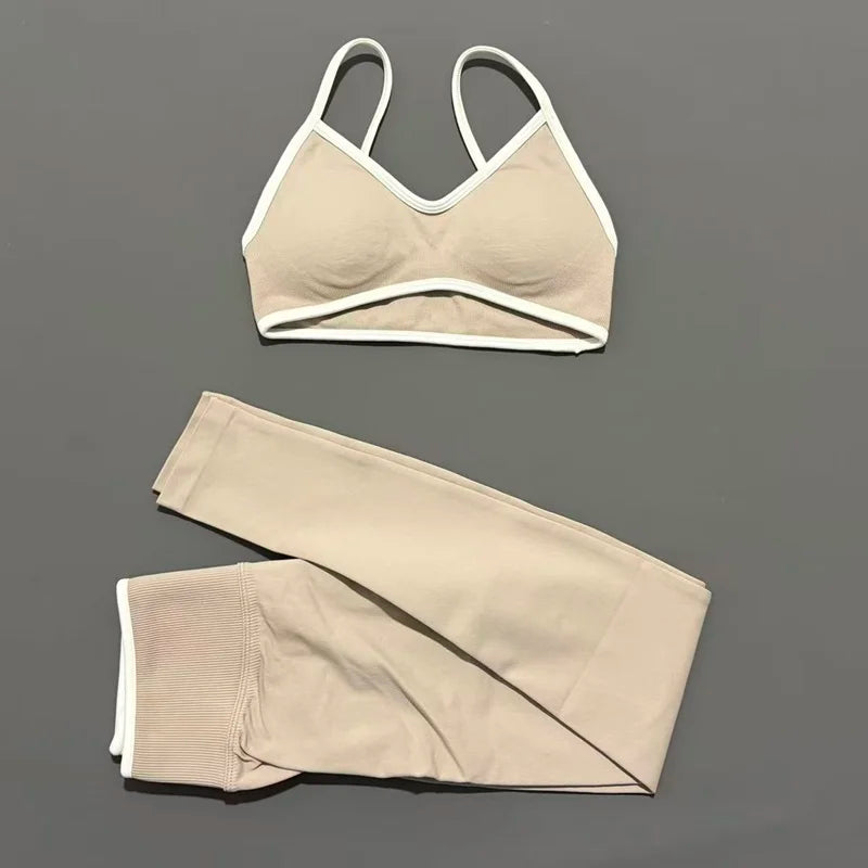 2Pcs HISTELLO Women's Seamless Yoga Fitness Set Ignite Sculpt Scrunch Leggings Strappy Halter Bra Gym Sports Fitness Outfit