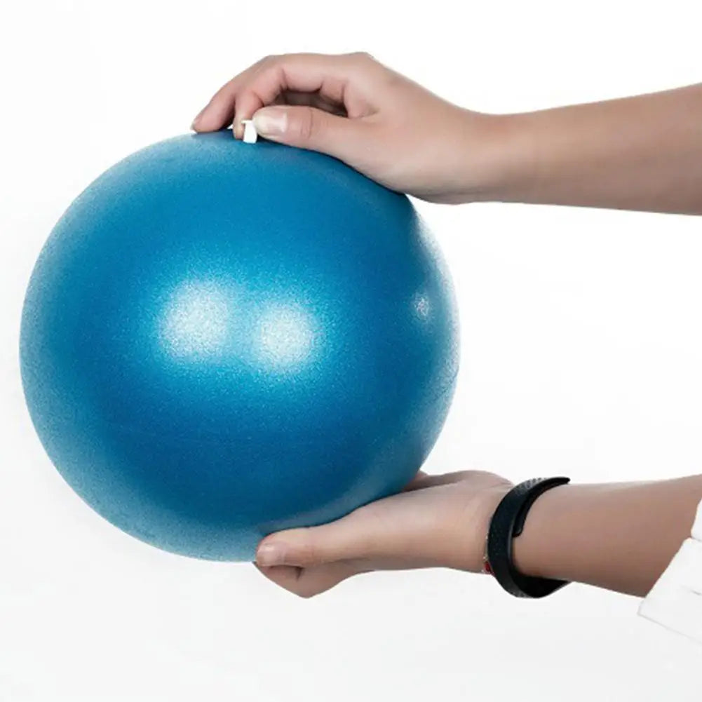 25cm Yoga Ball Exercise Gymnastic Fitness Pilates Ball Balance Exercise Gym Fitness Yoga Core Ball Indoor Training Equipment